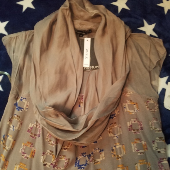 4 different dresses different colors & styles - Picture 5 of 8